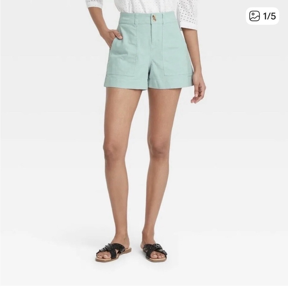 A NEW DAY Mint Green Stretch Cotton Everyday Shorts Size 8.